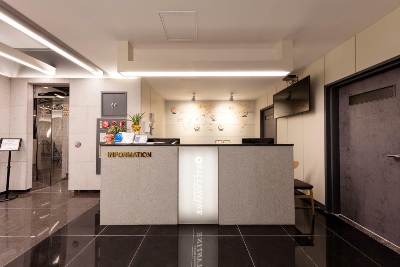 Ballantine Business Hotel Gwangju Metropolitan City Buitenkant foto